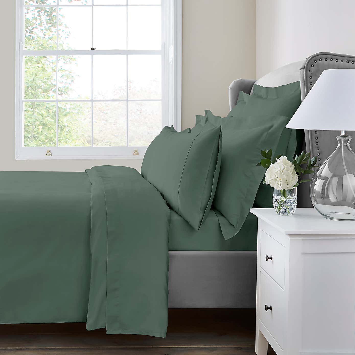 The Sateen Edit-Mallard Green