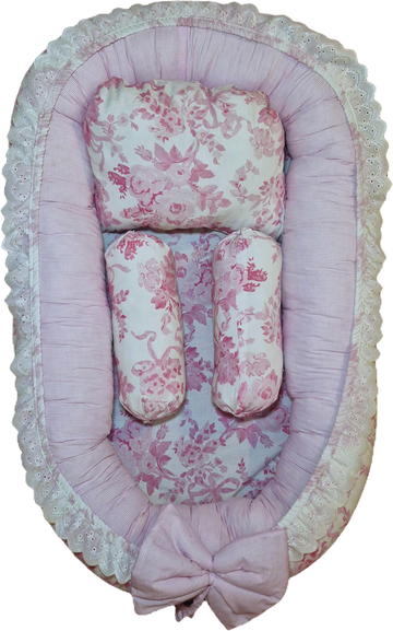 Garden Damask in Pink Baby Nest