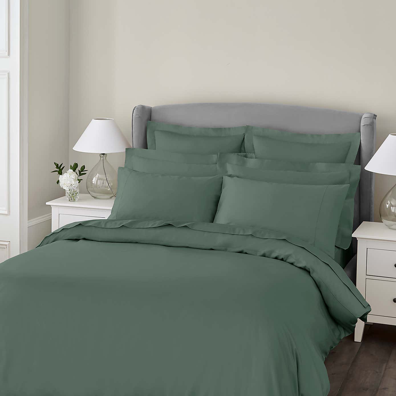 The Sateen Edit-Mallard Green