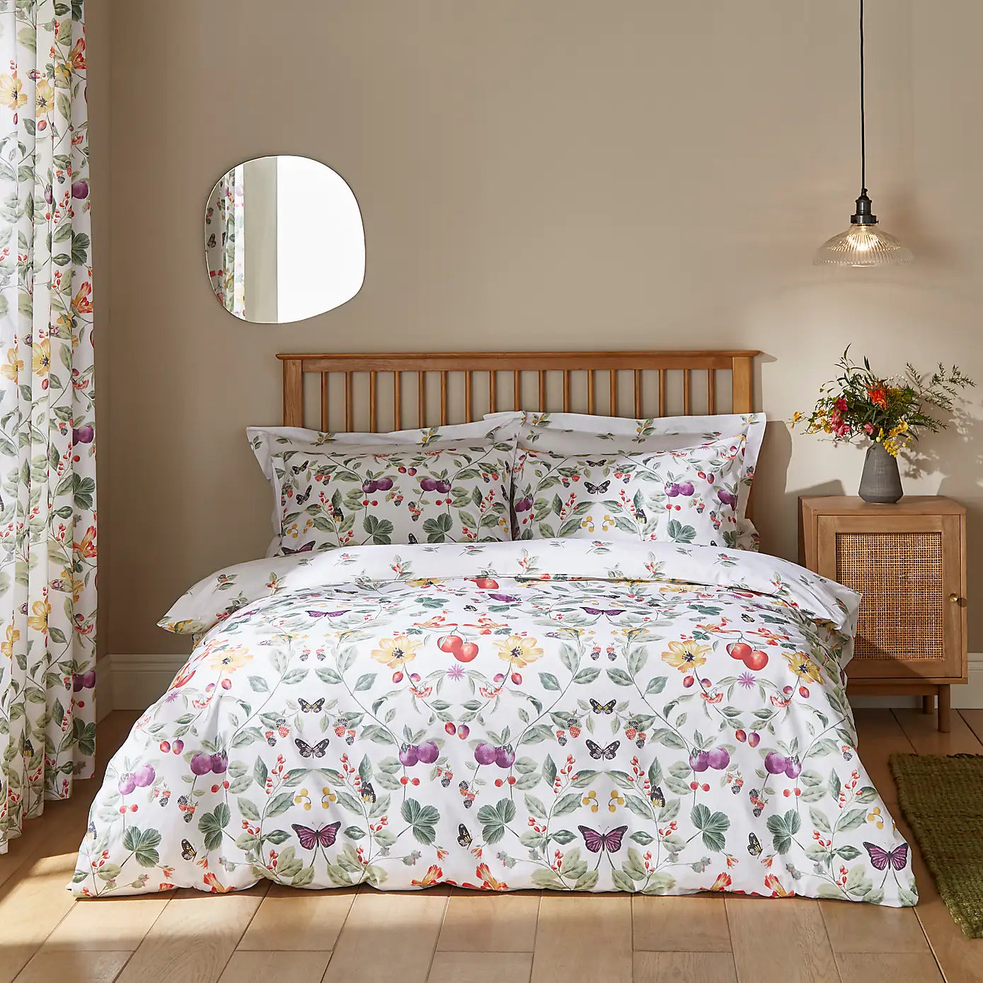 Dunelm- Autumn Botanical Sage Green