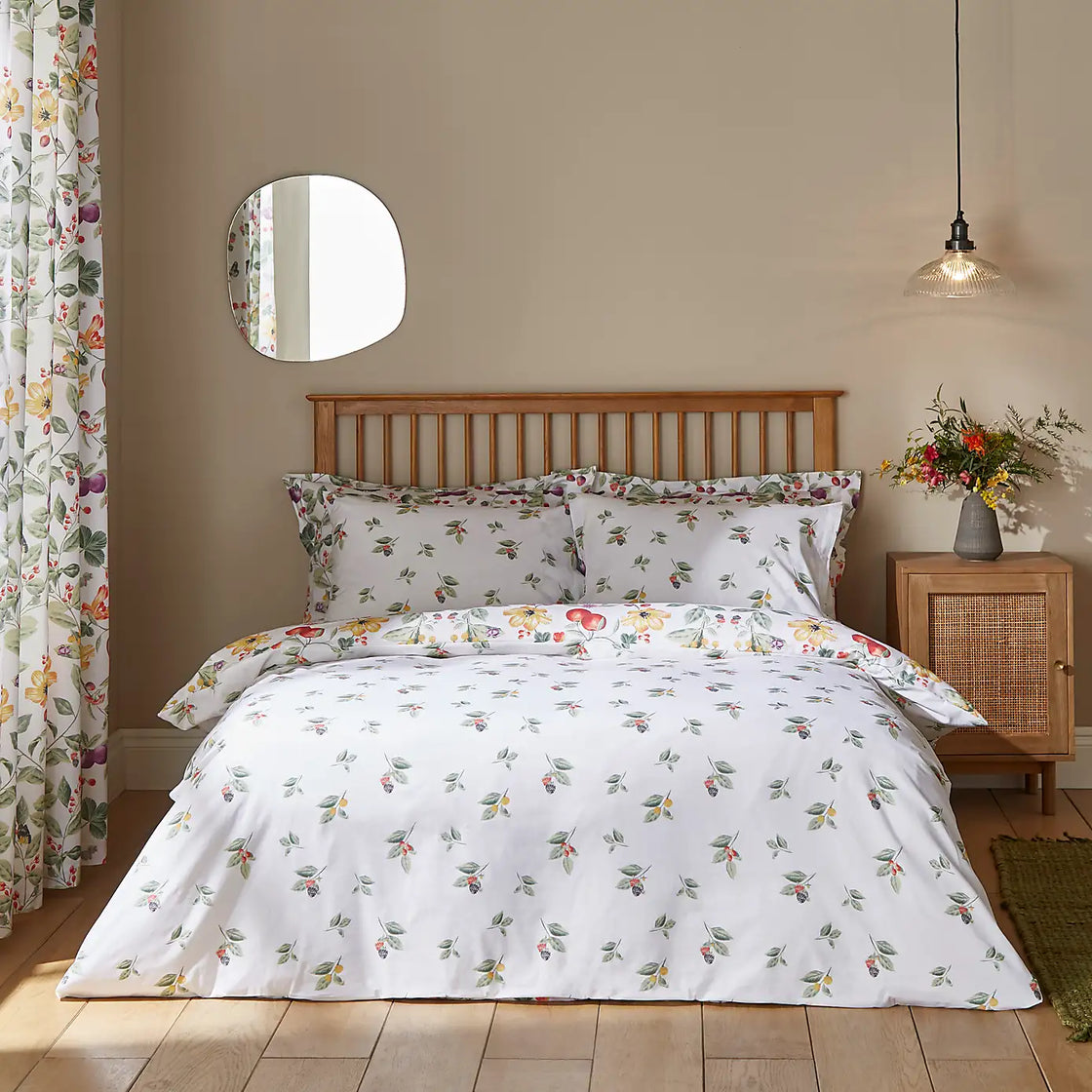 Dunelm- Autumn Botanical Sage Green