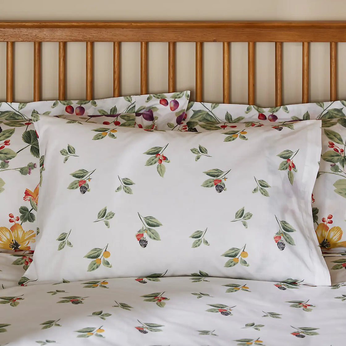 Dunelm- Autumn Botanical Sage Green
