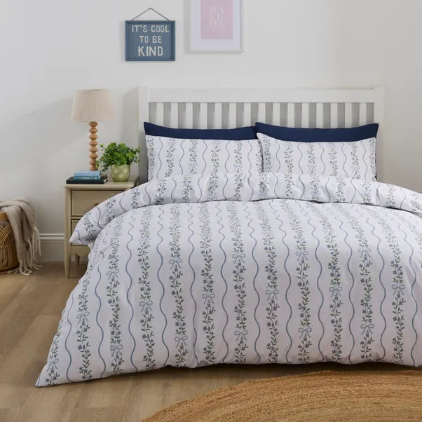 Dunelm- Floral Bows