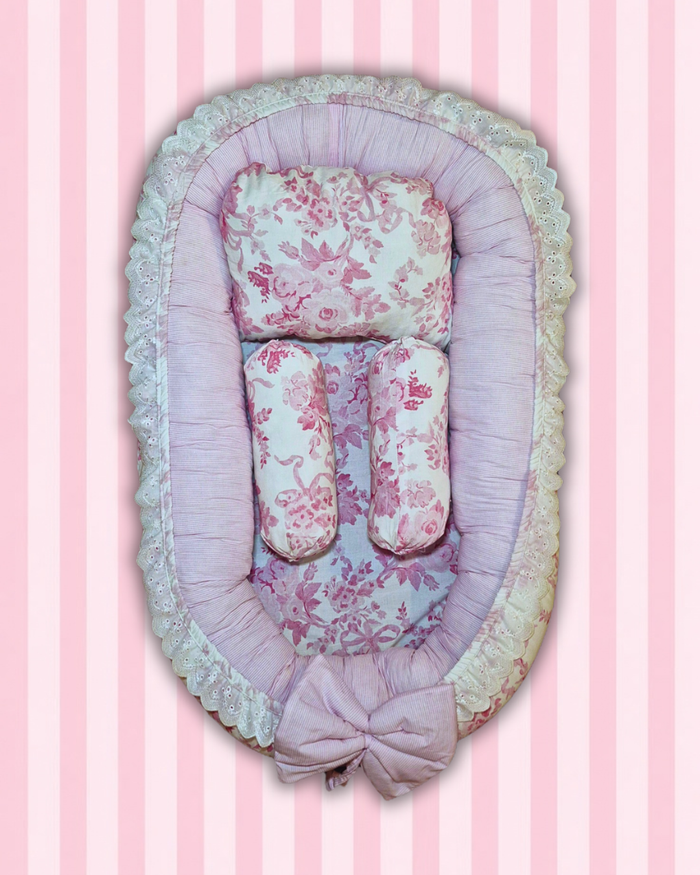 Garden Damask in Pink Baby Nest