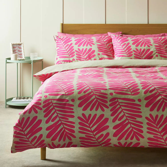 Habitat-Papercut Leaf in PInk