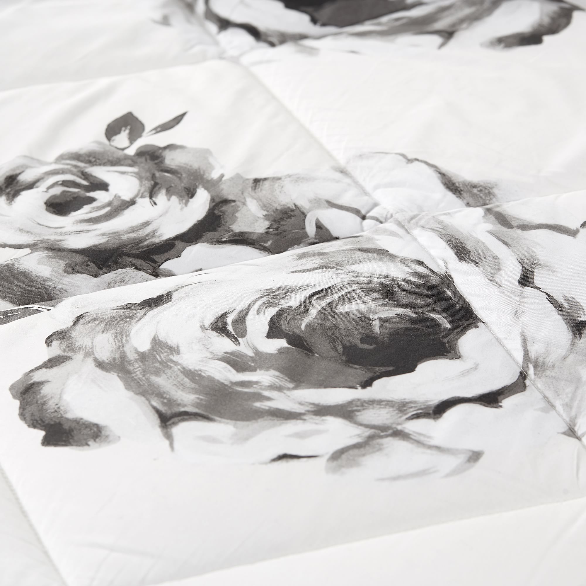 Pottery Barn Teen- Emily & Merit - A Bed of Roses